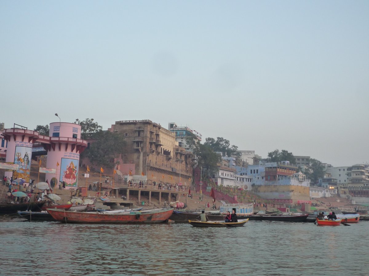 Sunrise - Bank of river Ganga98